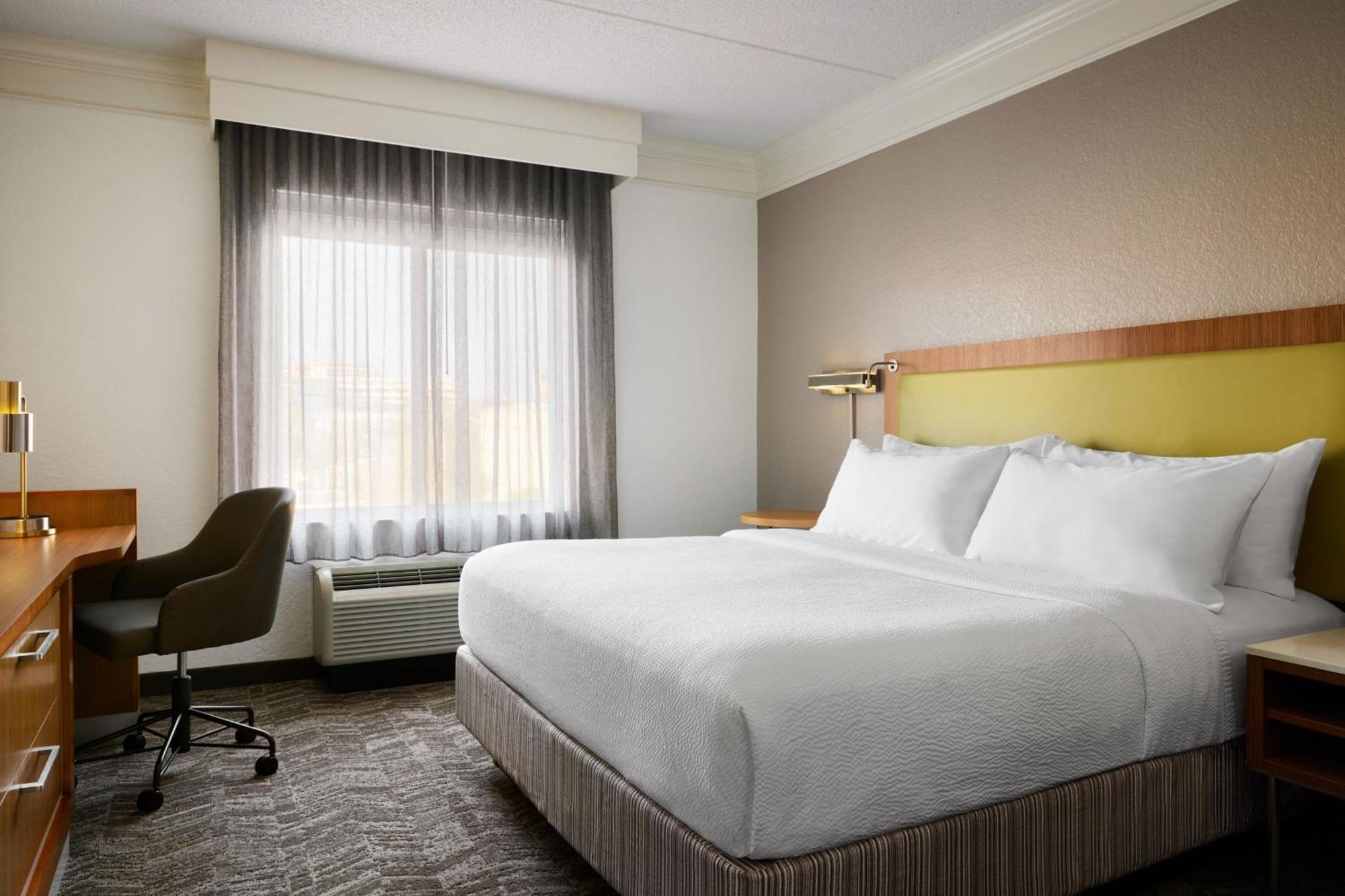 Springhill Suites By Marriott San Antonio Downtown-Riverwalk Area Exterior photo