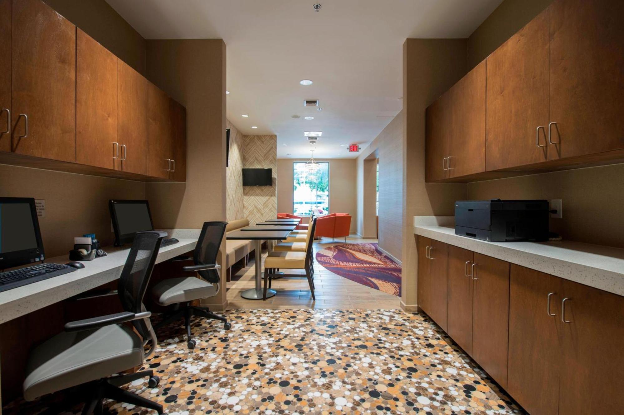 Springhill Suites By Marriott San Antonio Downtown-Riverwalk Area Exterior photo