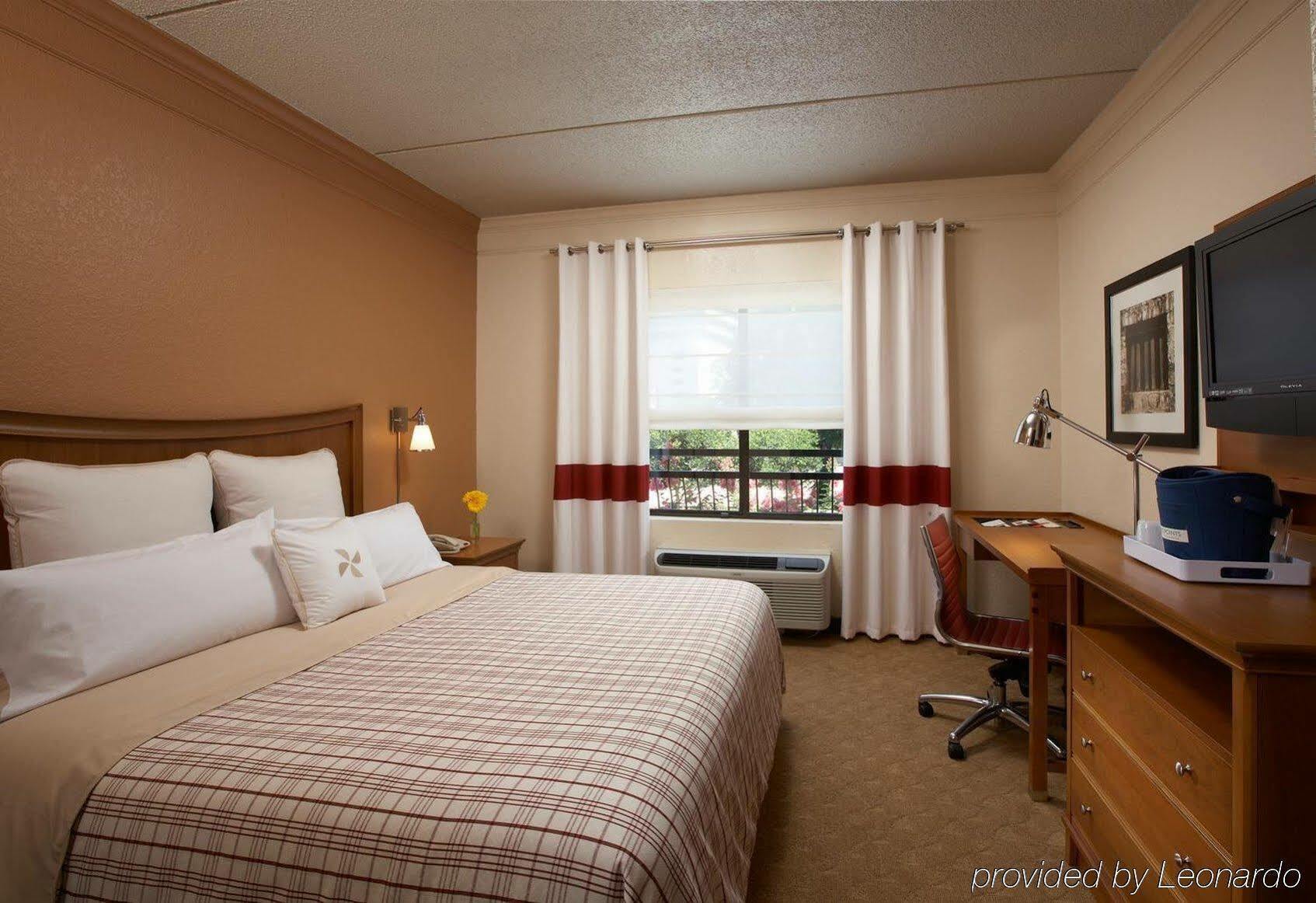 Springhill Suites By Marriott San Antonio Downtown-Riverwalk Area Exterior photo